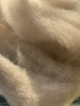 Load image into Gallery viewer, close-up of carded qiviut hand warmer