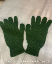 Load image into Gallery viewer, Qiviut Gloves (Made to order)