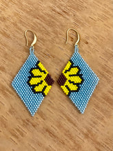 Load image into Gallery viewer, Beaded Sunflower Earrings
