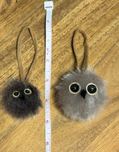 Load image into Gallery viewer, Okpik (Owl) Zipper Pull/Ornament
