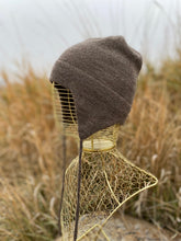 Load image into Gallery viewer, Custom Qiviut Winter Hat (made to order)
