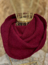 Load image into Gallery viewer, Delta Braid 100% Qiviut Nuleelaguut/Neck Warmer: extra-long single layer (ready to ship)
