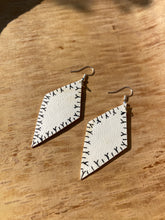 Load image into Gallery viewer, Naluaq Earrings
