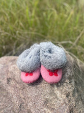 Load image into Gallery viewer, Wool Appliqué Baby Moccasins
