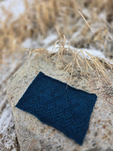 Load image into Gallery viewer, Pure Qiviut Lace Neckwarmer
